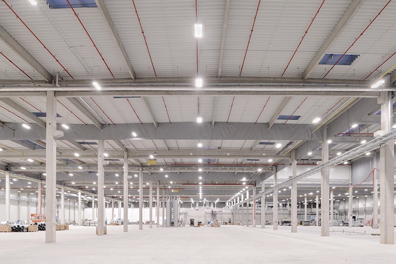 Oświetlenie led hali, magazynu i biur Linde Pohony S.R.O. - Czechy Producent oświetlenia diodowego